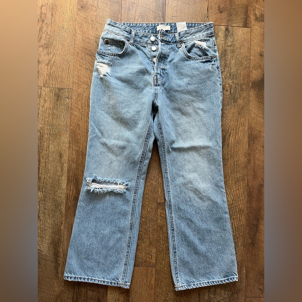H&M High-Rise Light Blue Button-Fly Straight Jeans 8x26 - Picture 2 of 13